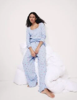 Cool Comfort™ Printed Ribbed Pyjama Set -Marks And Spencer Shop Cool Comfort Printed Ribbed Pyjama Set 2