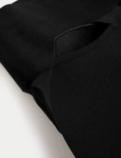 Cool Comfort™ Seamless Bum Boosting Shorts -Marks And Spencer Shop Cool Comfort Seamless Bum Boosting Shorts 7