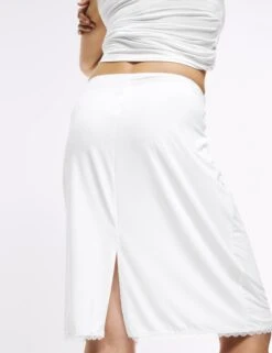 Cool Comfort™ Waist Slip 16"-29" -Marks And Spencer Shop Cool Comfort Waist Slip 16 29 1 4