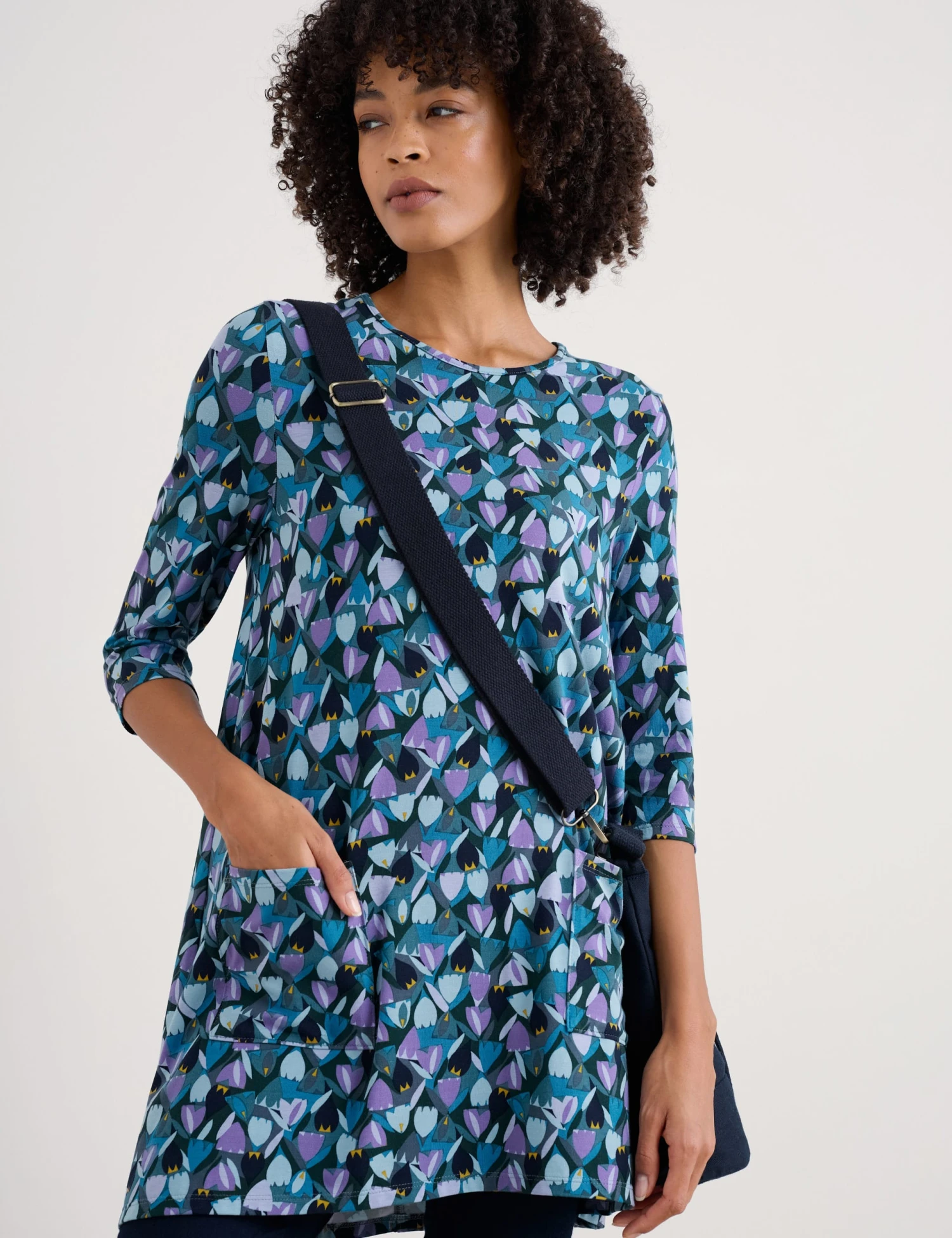 Cotton Blend Floral Scoop Neck Tunic 3 Cotton Blend Floral Scoop Neck Tunic - Image 3