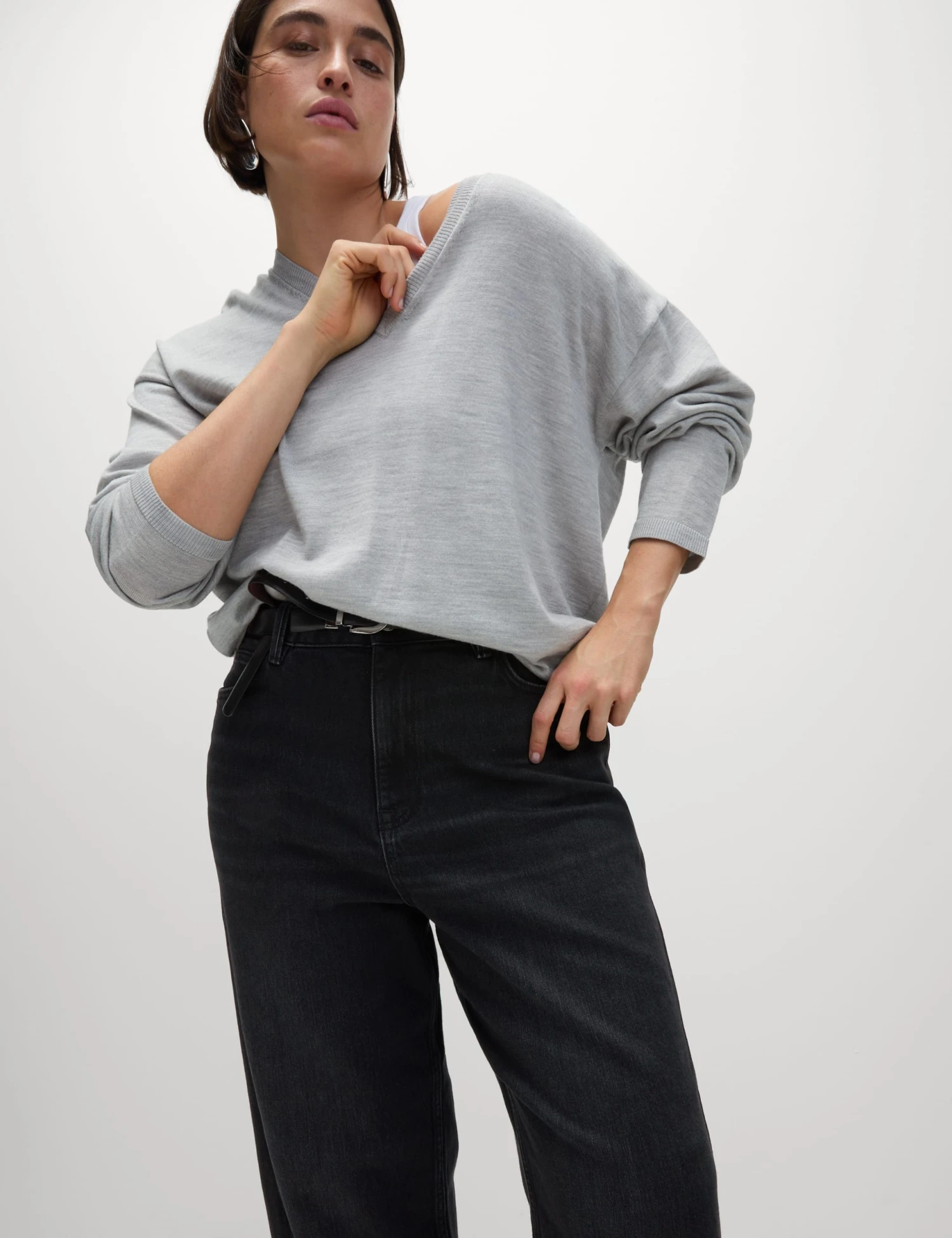 High Waisted Carrot Leg Ankle Grazer Jeans 8 High Waisted Carrot Leg Ankle Grazer Jeans - Image 8