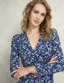 Jersey Floral V-Neck Knee Length Skater Dress -Marks And Spencer Shop Jersey Floral V Neck Knee Length Skater Dress 4