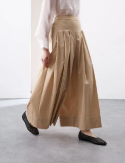 Pleat Front Super Wide Leg Trousers