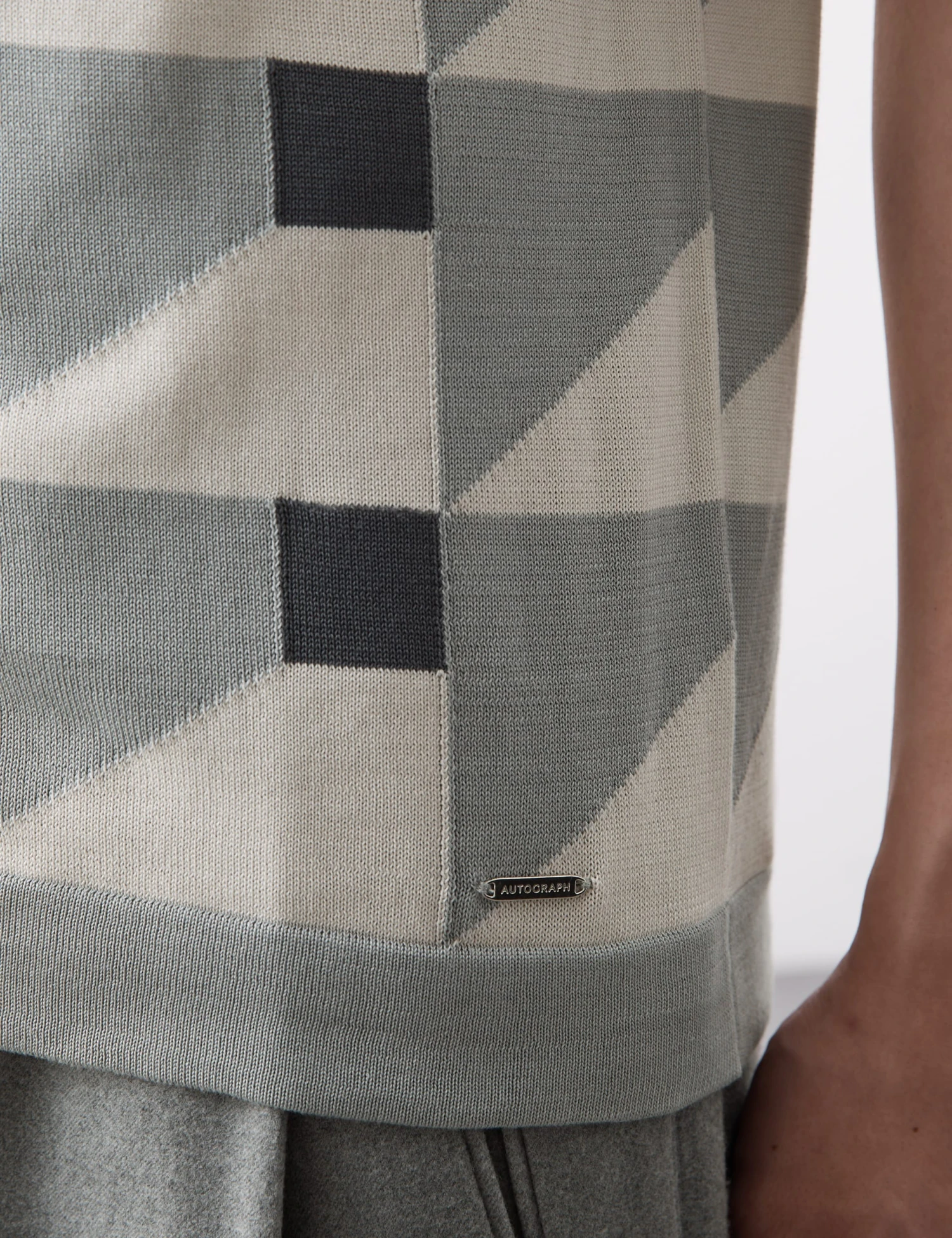 Pure Cotton Geometric Knitted Polo Shirt 4 Pure Cotton Geometric Knitted Polo Shirt - Image 4