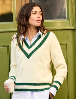 Pure Wool V-Neck Jumper