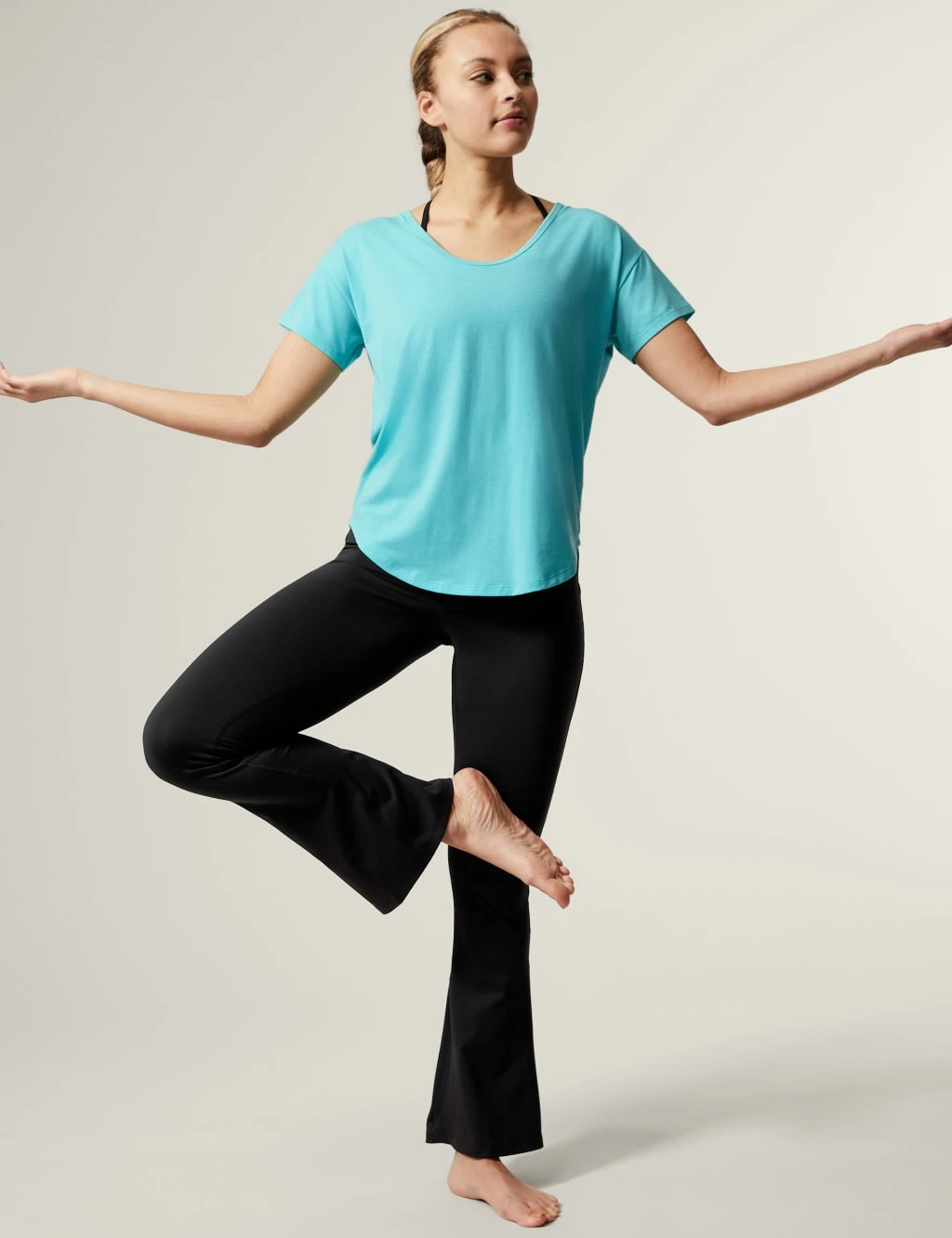 Scoop Neck Cross Back Yoga T-Shirt 3 Scoop Neck Cross Back Yoga T-Shirt - Image 3