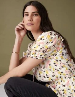 Sparkly Floral Waisted Blouse