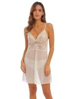 Wacoal Lace Perfection Chemise