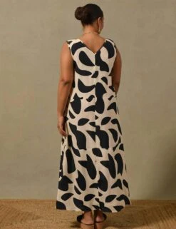 Geometric V-Neck Maxi Tiered Swing Dress -Marks And Spencer Shop SD 10 T83 5564W Y4 X EC 4