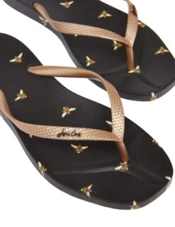 Joules Bee Print Footbed Flip Flops 7 Joules Bee Print Footbed Flip Flops -Marks And Spencer Shop SD 10 T83 5739W Y4 X EC 1