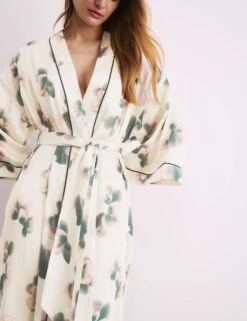 Satin Floral Wide Sleeve Wrap -Marks And Spencer Shop Satin Floral Wide Sleeve Wrap 3