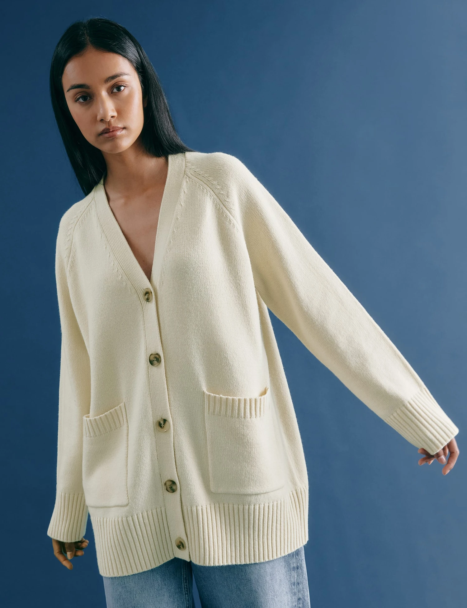 V-Neck Button Front Longline Cardigan With Wool 4 V-Neck Button Front Longline Cardigan With Wool - Image 4