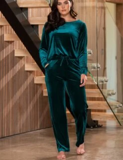 Pour Moi Velour Pyjama Set