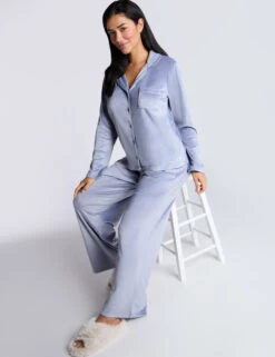 Velour Revere Collar Pyjama Set