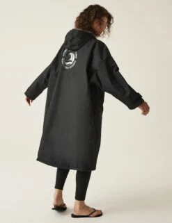 Regatta Waterproof Unisex Changing Robe -Marks And Spencer Shop Waterproof Unisex Changing Robe 2