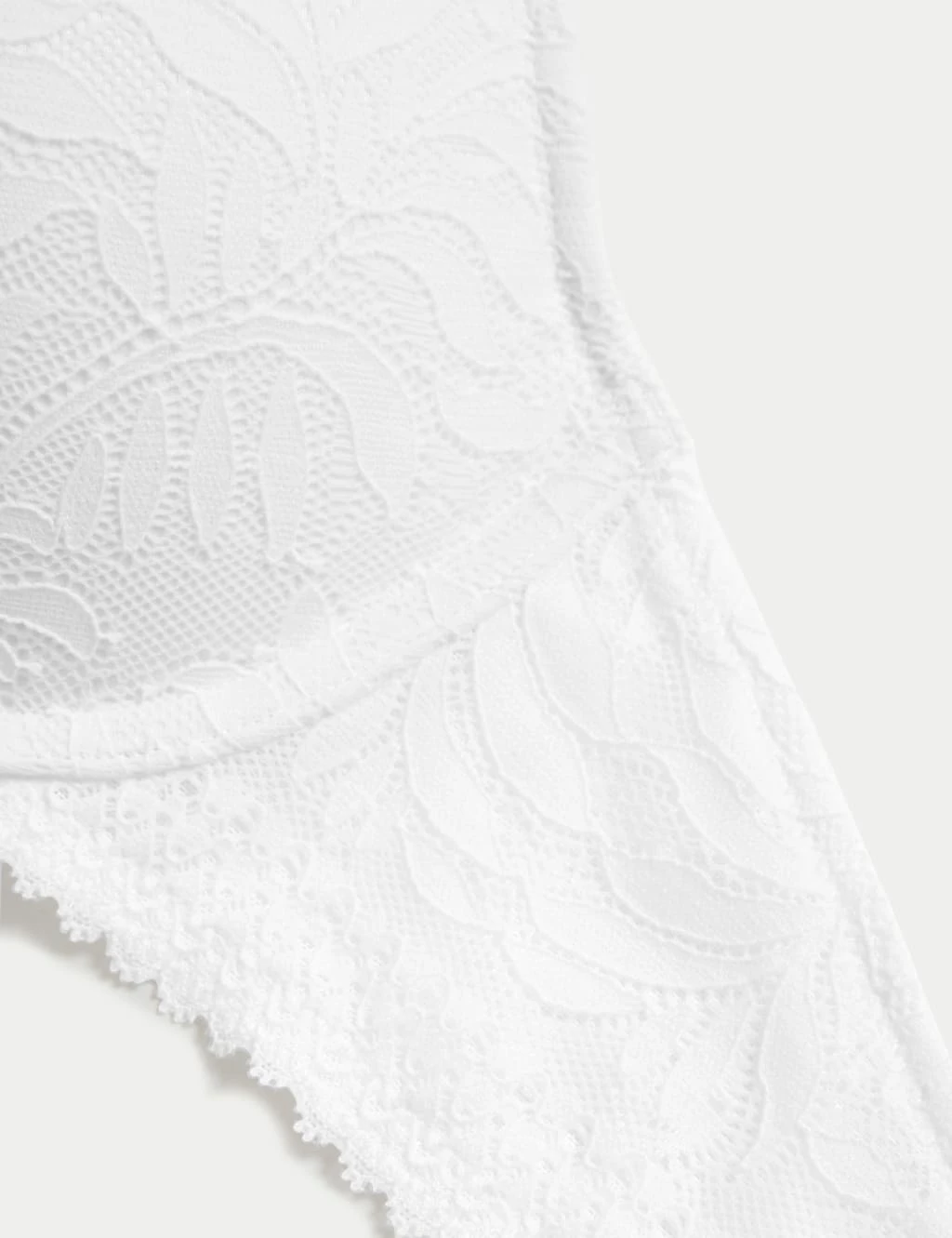 Flexifit™ Lace Wired Push-Up Bra A-E 8 Flexifit™ Lace Wired Push-Up Bra A-E - Image 8