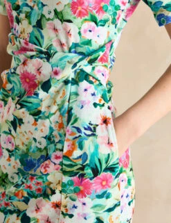 Joules Jersey Floral Twist Front Midaxi T-Shirt Dress 20 Joules Jersey Floral Twist Front Midaxi T-Shirt Dress -Marks And Spencer Shop jersey floral twist front midaxi t shirt dress 8