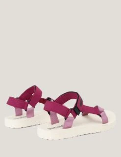 Regatta Lady Vendeavour Ankle Strap Flat Sandals 32 Regatta Lady Vendeavour Ankle Strap Flat Sandals -Marks And Spencer Shop lady vendeavour ankle strap flat sandals 12