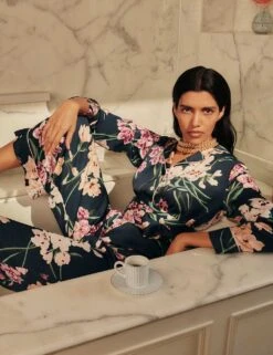 The Floral Print Pyjama Set -Marks And Spencer Shop overboard floral print satin rever pj 1